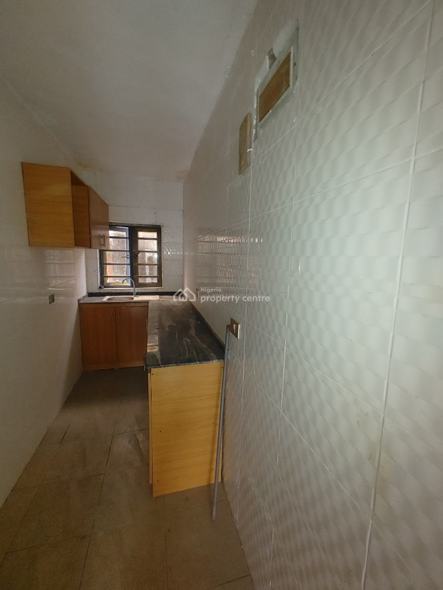 Sharp Renovated Mini Flat in a Secure Estate, Ogidan Sangotedo, Sangotedo, Ajah, Lagos, Mini Flat (room and Parlour) for Rent
