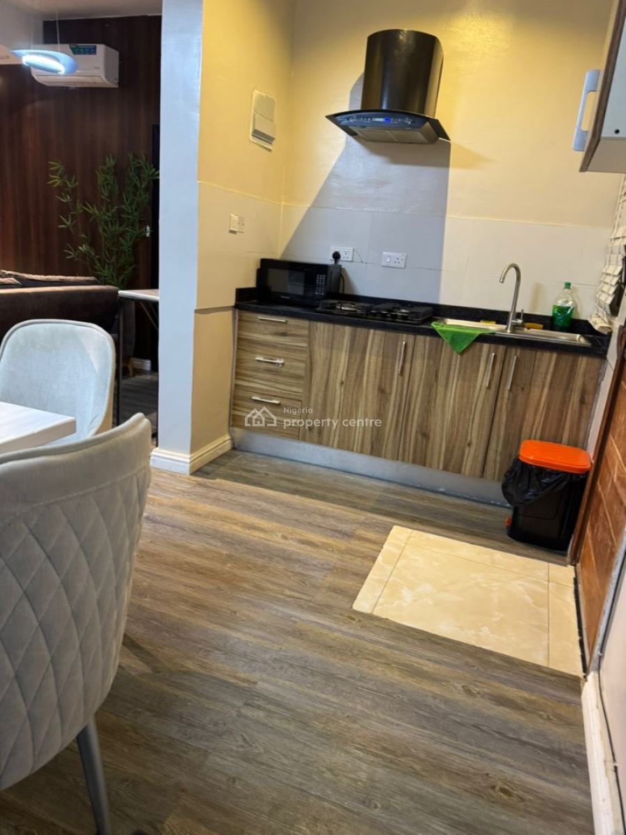 One Bedroom Apartment with Ps5, Ocean Breeze Estate, Ologolo, Lekki, Lagos, Flat / Apartment Short Let