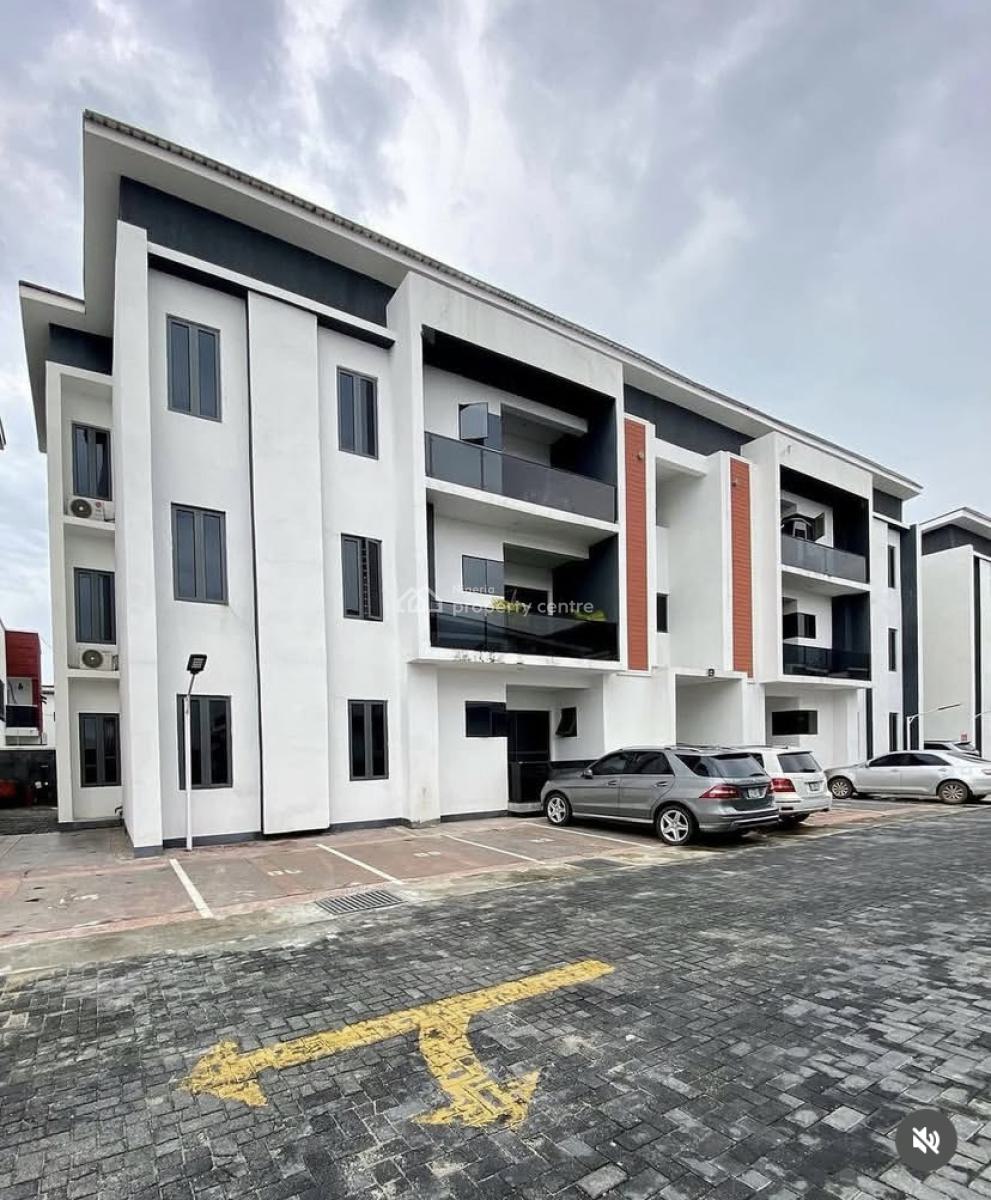 Luxury and Spacious 3 Bedroom Apartment with Swimming Pool, Ologolo, Lekki, Lagos, Flat / Apartment for Rent