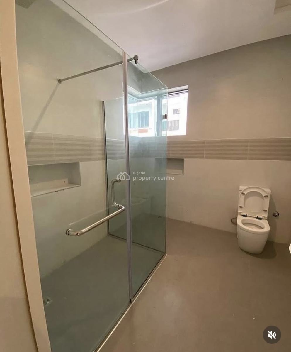 Luxury and Spacious 3 Bedroom Apartment with Swimming Pool, Ologolo, Lekki, Lagos, Flat / Apartment for Rent