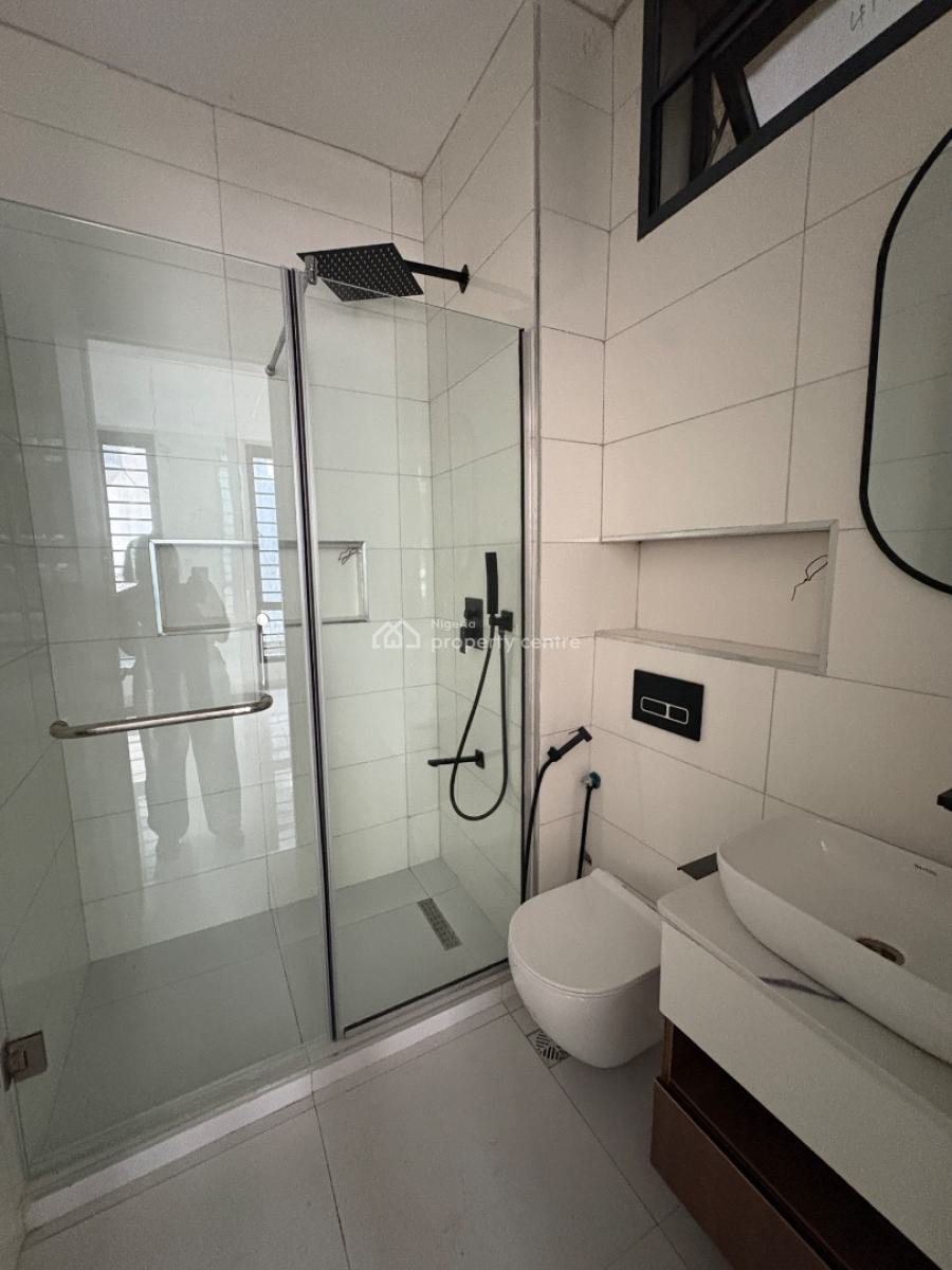2 Bedroom Apartment, Ologolo, Lekki, Lagos, Flat / Apartment for Sale