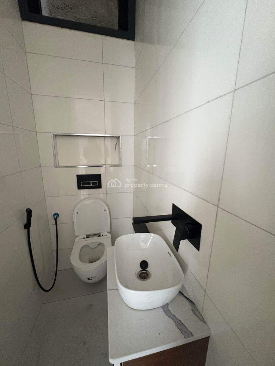 2 Bedroom Apartment, Ologolo, Lekki, Lagos, Flat / Apartment for Sale