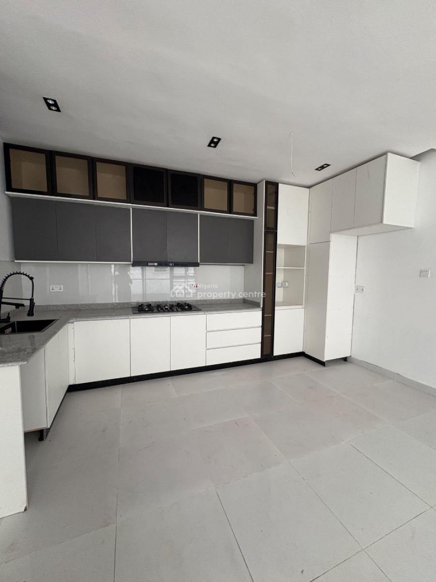 2 Bedroom Apartment, Ologolo, Lekki, Lagos, Flat / Apartment for Sale
