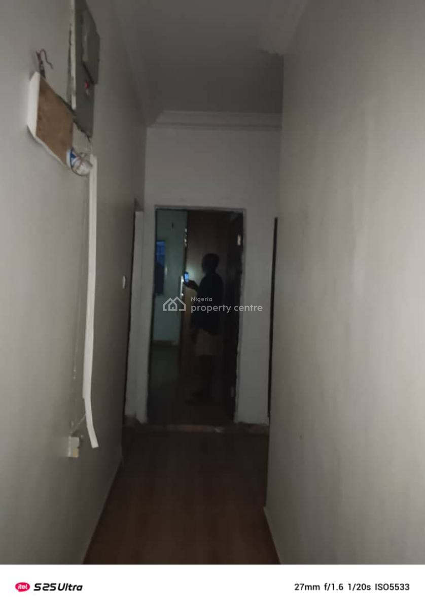 3 Bedroom Flat Upstairs, Lekki Scheme 2 Estate, Ajah, Lagos, Flat / Apartment for Rent