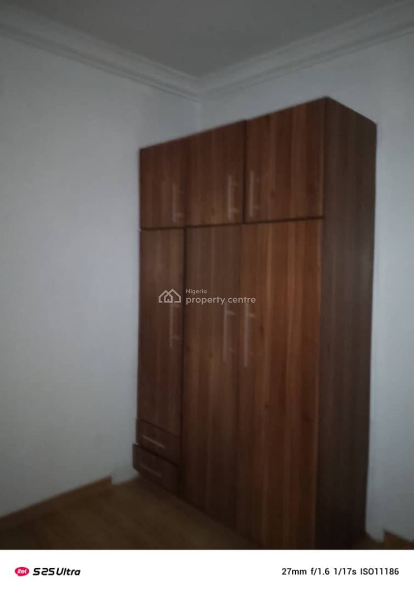3 Bedroom Flat Upstairs, Lekki Scheme 2 Estate, Ajah, Lagos, Flat / Apartment for Rent