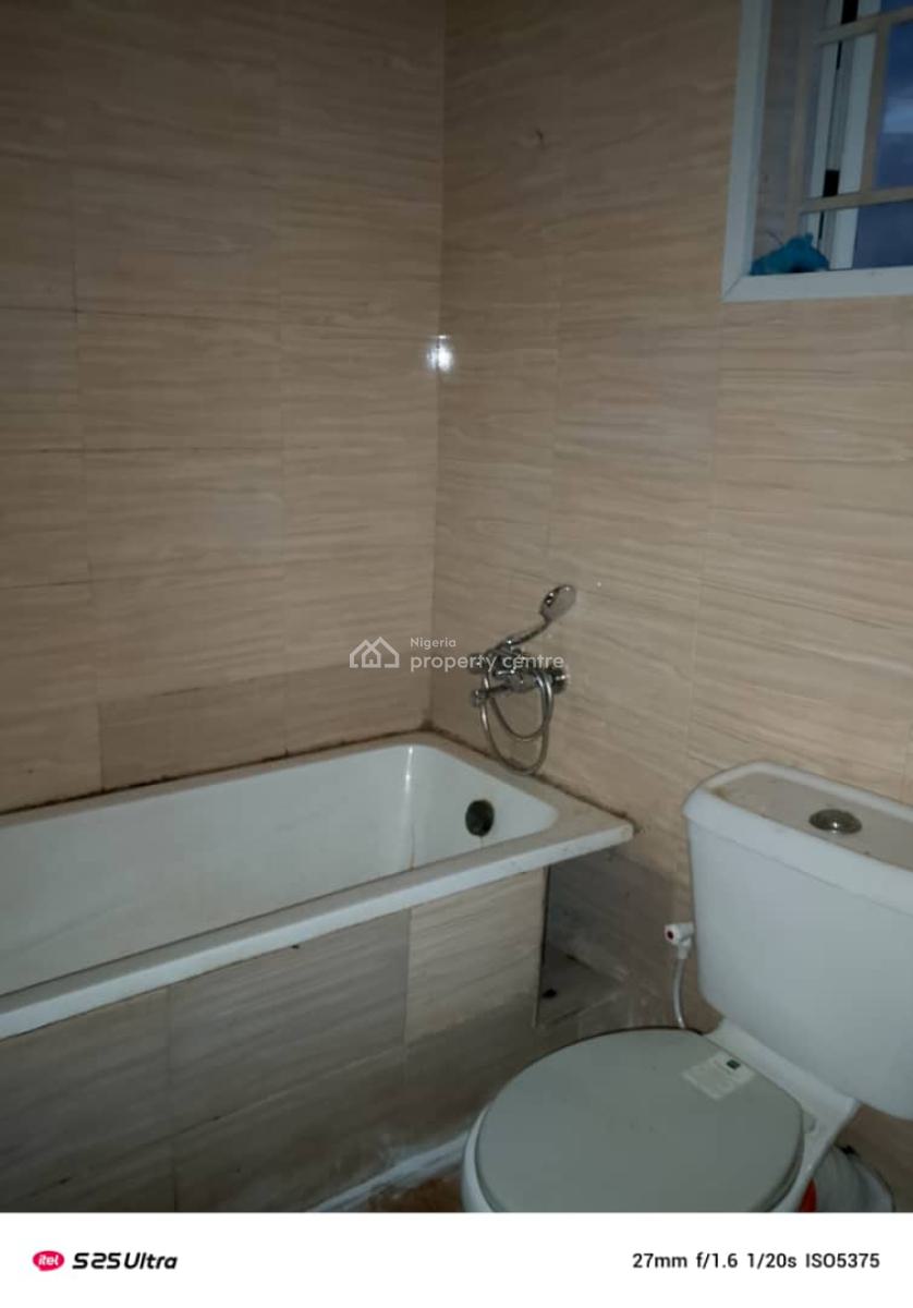 3 Bedroom Flat Upstairs, Lekki Scheme 2 Estate, Ajah, Lagos, Flat / Apartment for Rent