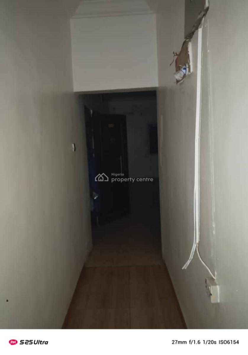 3 Bedroom Flat Upstairs, Lekki Scheme 2 Estate, Ajah, Lagos, Flat / Apartment for Rent