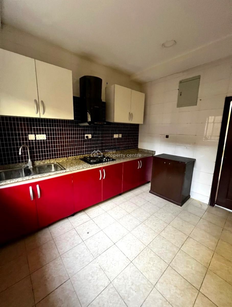 1 Bedroom Apartment, Lekki Phase 1, Lekki, Lagos, Mini Flat (room and Parlour) for Rent