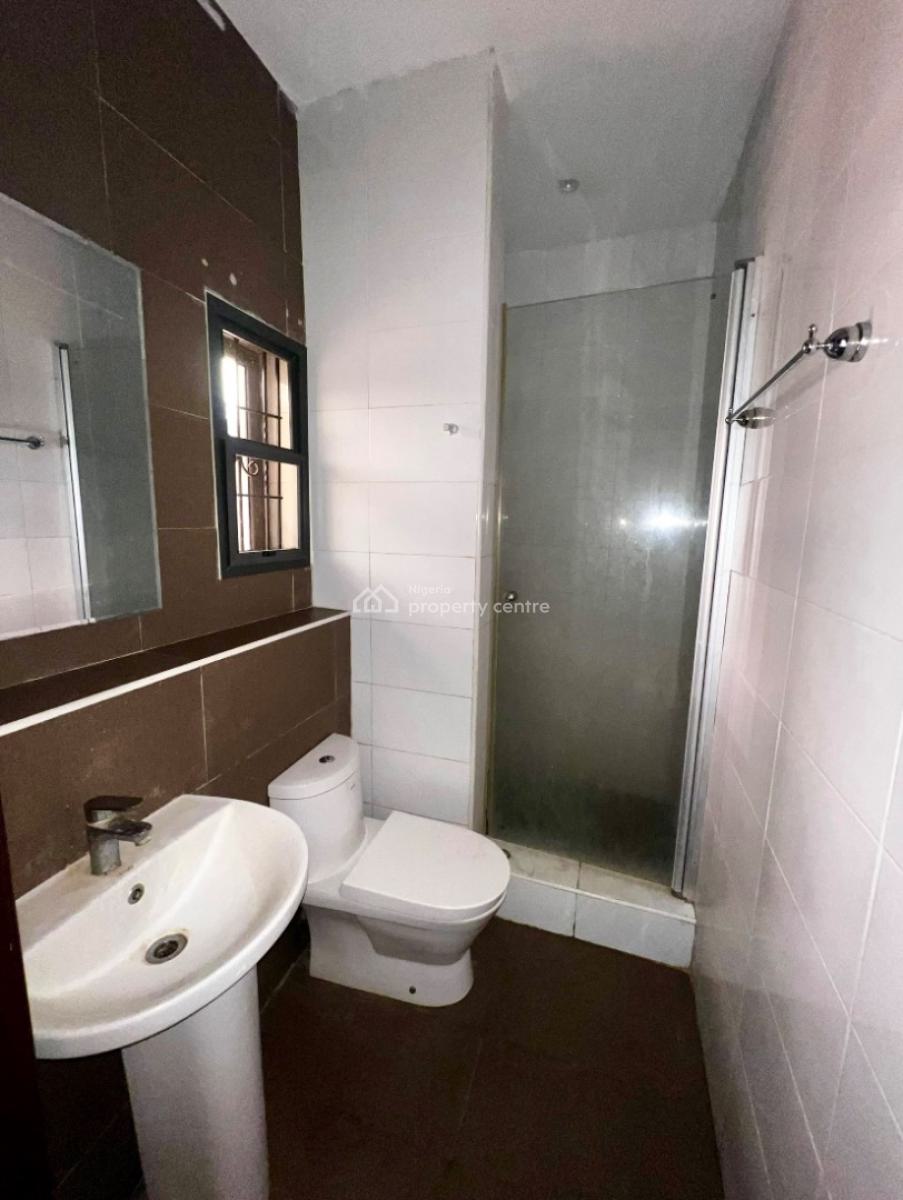 1 Bedroom Apartment, Lekki Phase 1, Lekki, Lagos, Mini Flat (room and Parlour) for Rent