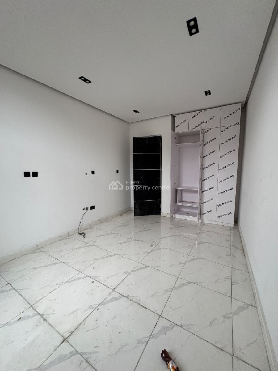 2 Bedroom Apartment, Ologolo, Lekki, Lagos, Flat / Apartment for Sale