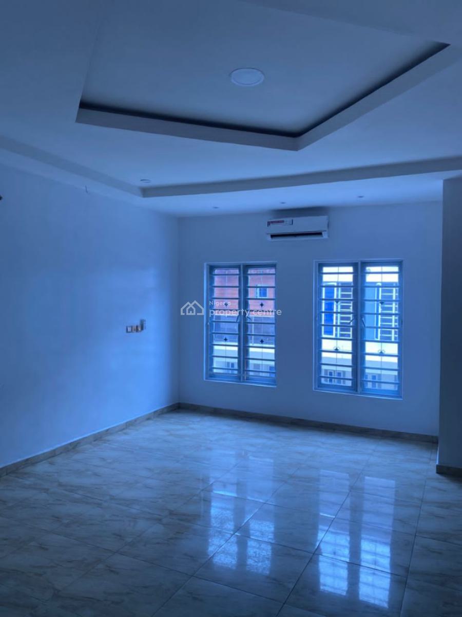 Executive and Well Maintained 4 Bedroom Terrace Duplex, Fully Serviced, Bliss Court Estate’ Orchid Road, Lekki Expressway, Lekki, Lagos, Terraced Duplex for Rent