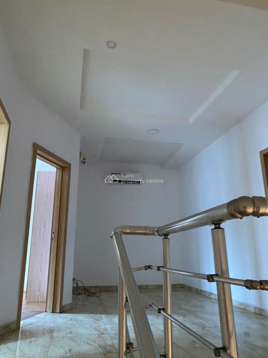 Executive and Well Maintained 4 Bedroom Terrace Duplex, Fully Serviced, Bliss Court Estate’ Orchid Road, Lekki Expressway, Lekki, Lagos, Terraced Duplex for Rent