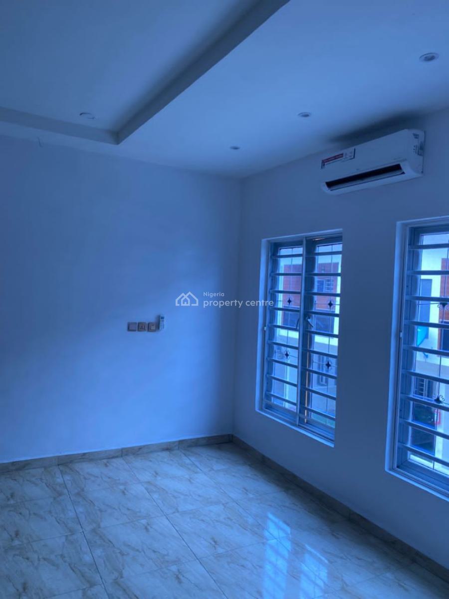 Executive and Well Maintained 4 Bedroom Terrace Duplex, Fully Serviced, Bliss Court Estate’ Orchid Road, Lekki Expressway, Lekki, Lagos, Terraced Duplex for Rent