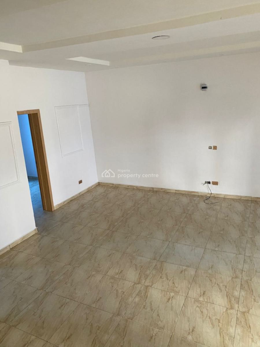 Executive and Well Maintained 4 Bedroom Terrace Duplex, Fully Serviced, Bliss Court Estate’ Orchid Road, Lekki Expressway, Lekki, Lagos, Terraced Duplex for Rent