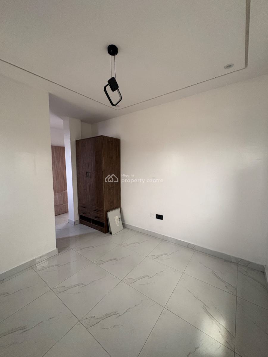 2 Bedroom Penthouse Apartment, Ologolo, Lekki, Lagos, Flat / Apartment for Sale