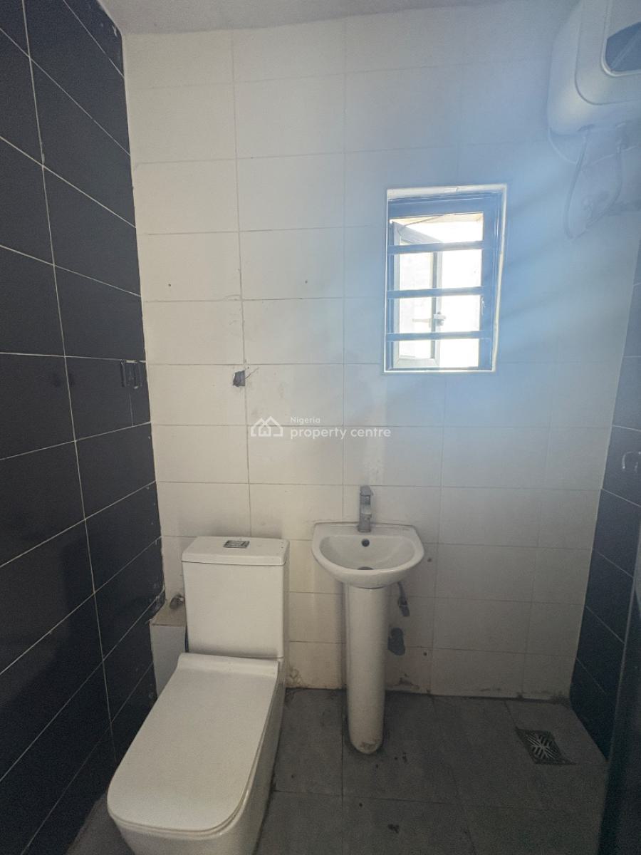 2 Bedroom Penthouse Apartment, Ologolo, Lekki, Lagos, Flat / Apartment for Sale