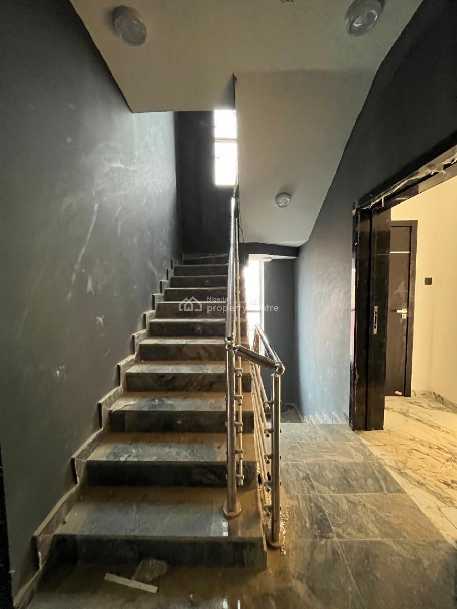 Newly Built 3 Bedroom Apartment in a Very Good Neighborhood, Maryland, Lagos, Flat / Apartment for Sale