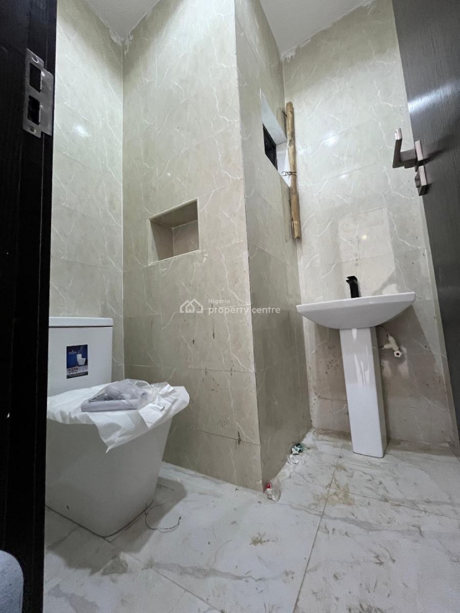 Newly Built 3 Bedroom Apartment in a Very Good Neighborhood, Maryland, Lagos, Flat / Apartment for Sale