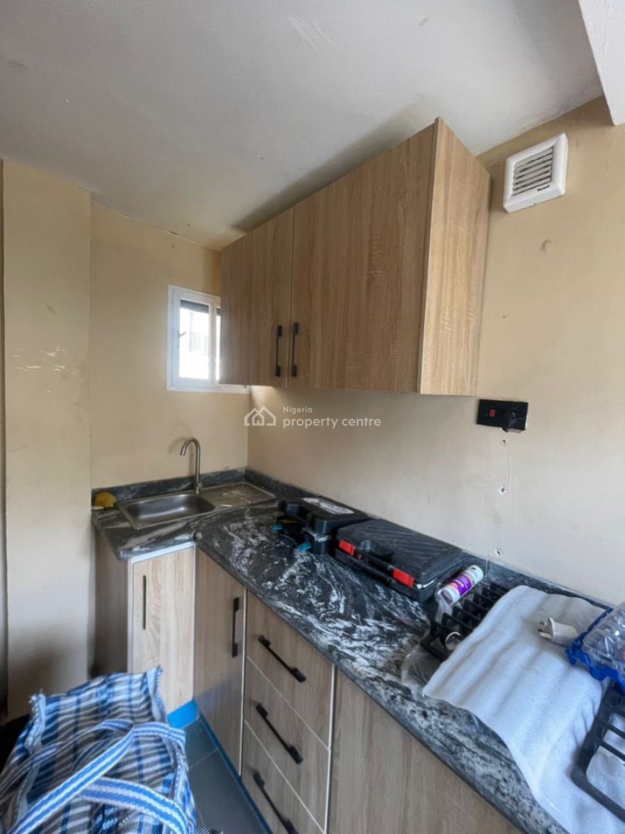 Studio Apartment, Lekki Phase 1, Lekki, Lagos, Flat / Apartment for Rent