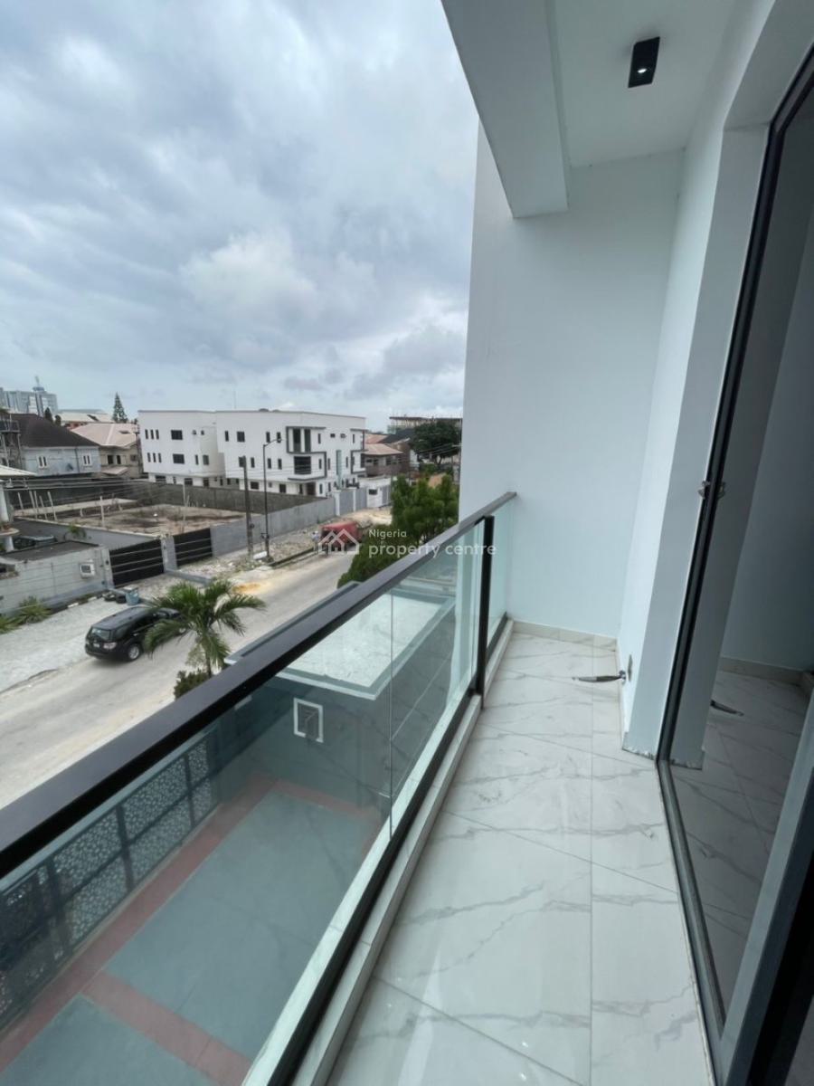 3 Bedroom Apartment, Lekki Phase 1, Lekki, Lagos, Flat / Apartment for Rent