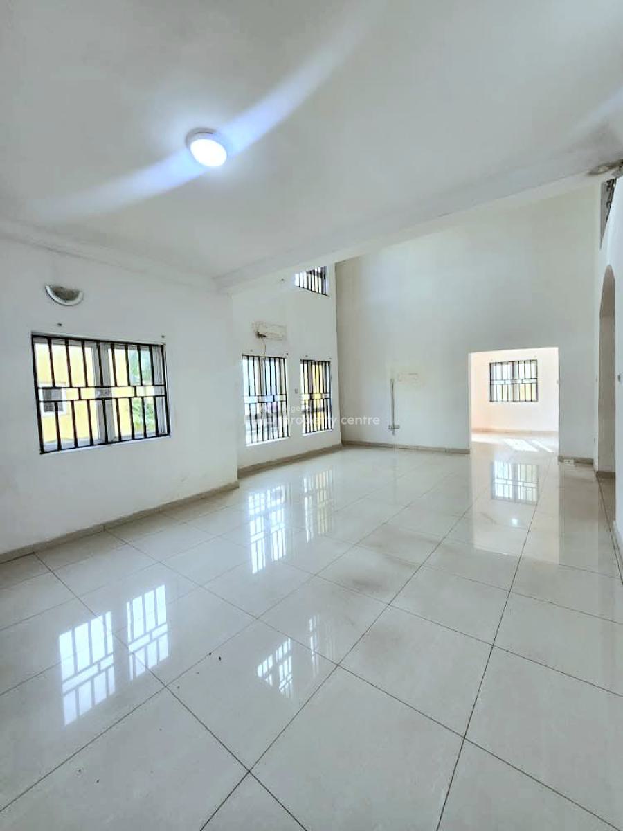 Well Maintained 4 Bedroom Detached, Lekki Phase 1, Lekki, Lagos, Office Space for Rent