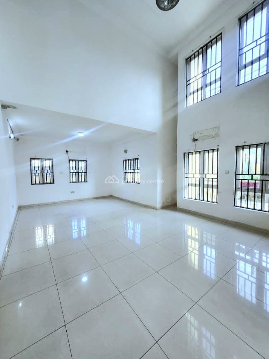 Well Maintained 4 Bedroom Detached, Lekki Phase 1, Lekki, Lagos, Office Space for Rent