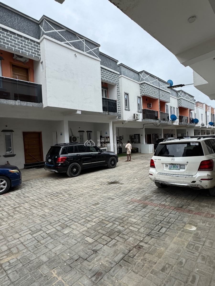 Well Maintained 3 Bedroom Duplex, Ikota, Lekki, Lagos, Terraced Duplex for Rent