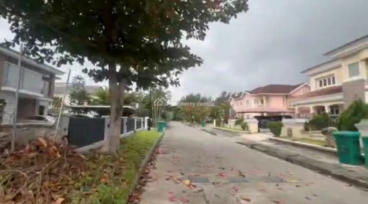 Well Structured Land Measuring 801sqms, Carlton Gate Estate, Chevron Drive, Lekki, Lagos, Residential Land for Sale