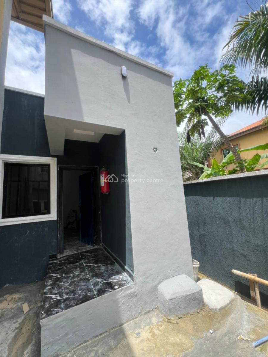 Spacious Miniflat with 2 Toilets., Fidiso Estate, Abijo, Lekki, Lagos, Mini Flat (room and Parlour) for Rent