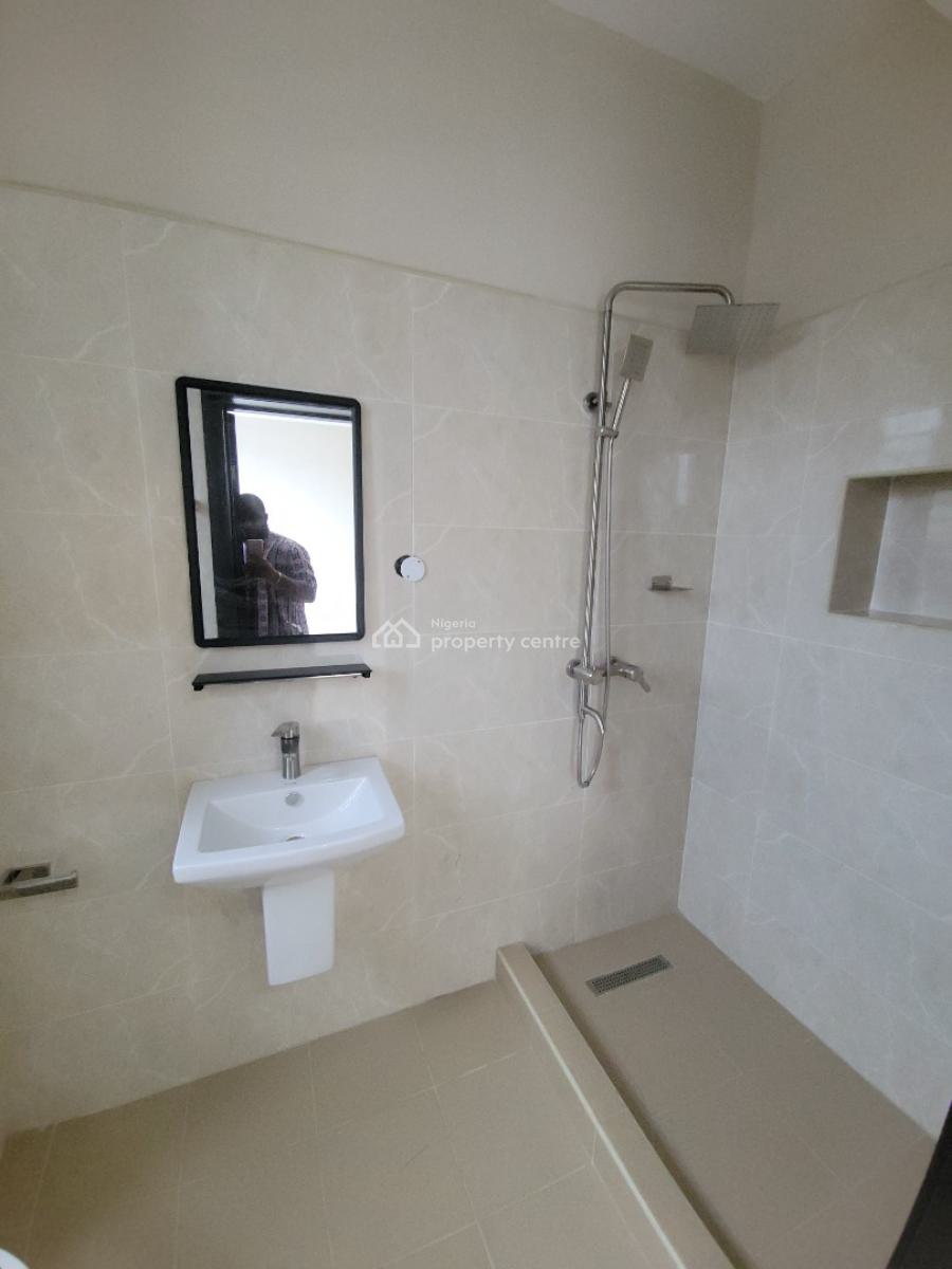 Newly Built 3 Bedroom Flat, Lekki Phase 1, Lekki, Lagos, Flat / Apartment for Sale
