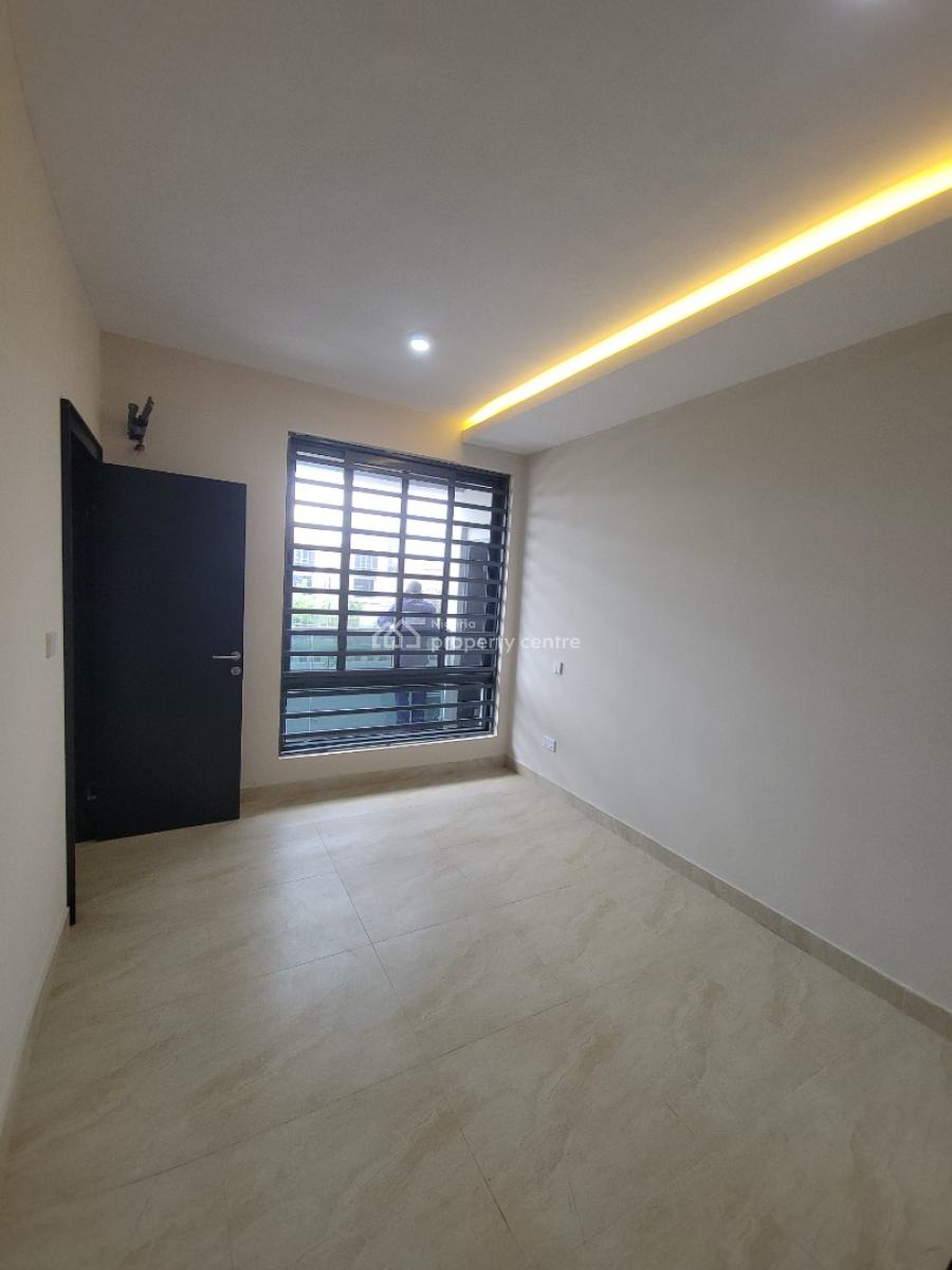 Newly Built 3 Bedroom Flat, Lekki Phase 1, Lekki, Lagos, Flat / Apartment for Sale