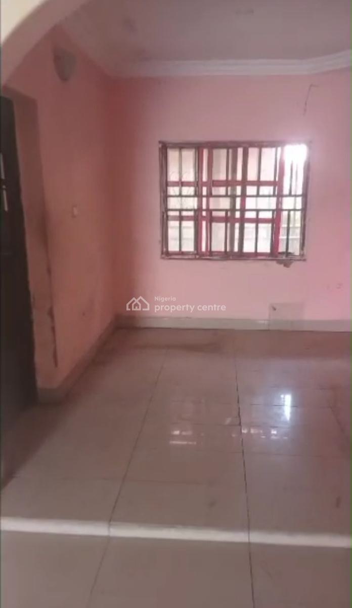 2bedroom Bungalow in Lugbe Airport Road, Lugbe District, Abuja, Detached Bungalow for Sale