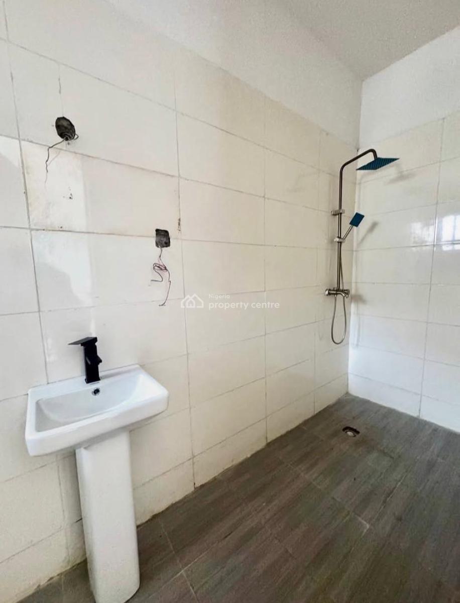 Clean and Spacious 2 Bedroom Apartment, Ikate, Lekki, Lagos, Flat / Apartment for Rent