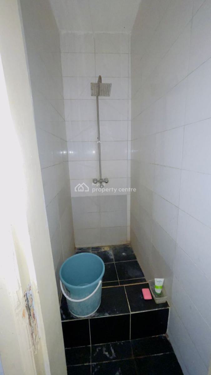 Decent Mini-flat, Off Fola Osibo, Lekki Phase 1, Lekki, Lagos, Flat / Apartment for Rent
