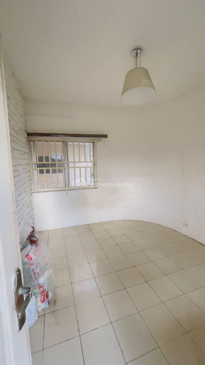 Decent Mini-flat, Off Fola Osibo, Lekki Phase 1, Lekki, Lagos, Flat / Apartment for Rent