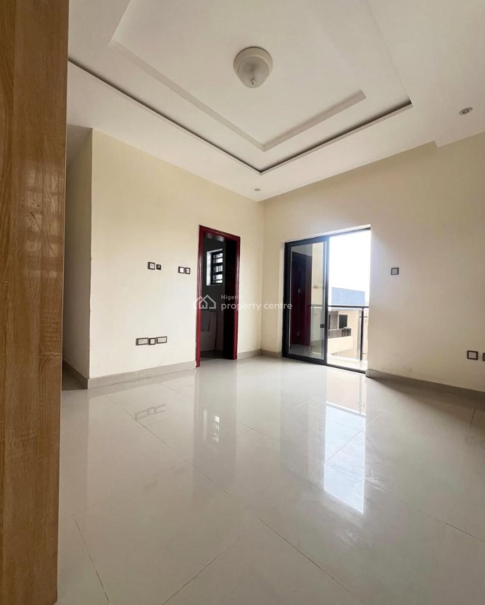 2, Lekki Phase 1, Lekki, Lagos, Flat / Apartment for Rent