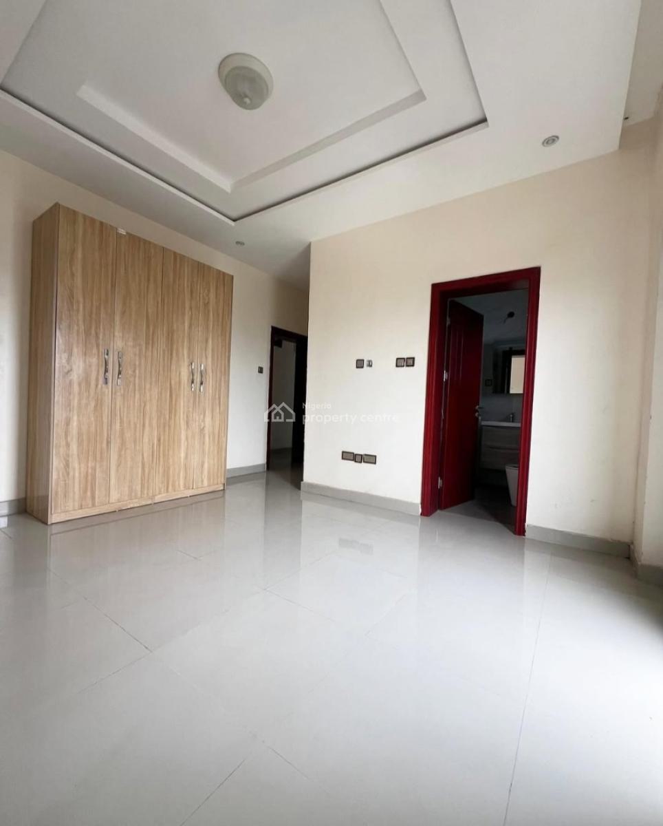 2, Lekki Phase 1, Lekki, Lagos, Flat / Apartment for Rent