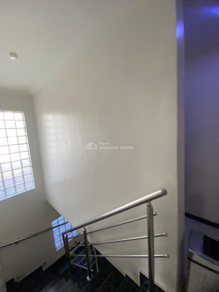 17-room Hotel Space, Lekki Phase 1, Lekki, Lagos, Hotel / Guest House for Rent