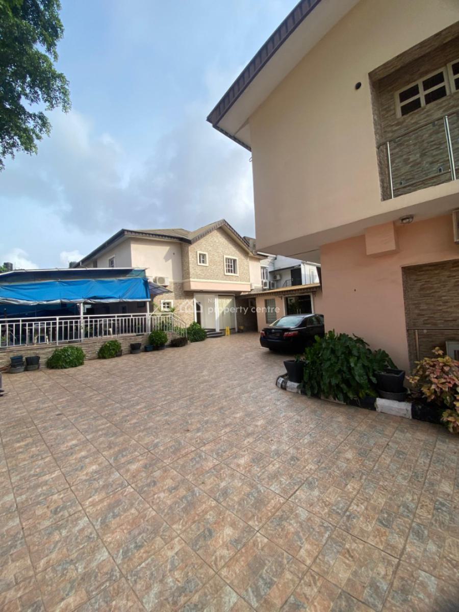 17-room Hotel Space, Lekki Phase 1, Lekki, Lagos, Hotel / Guest House for Rent