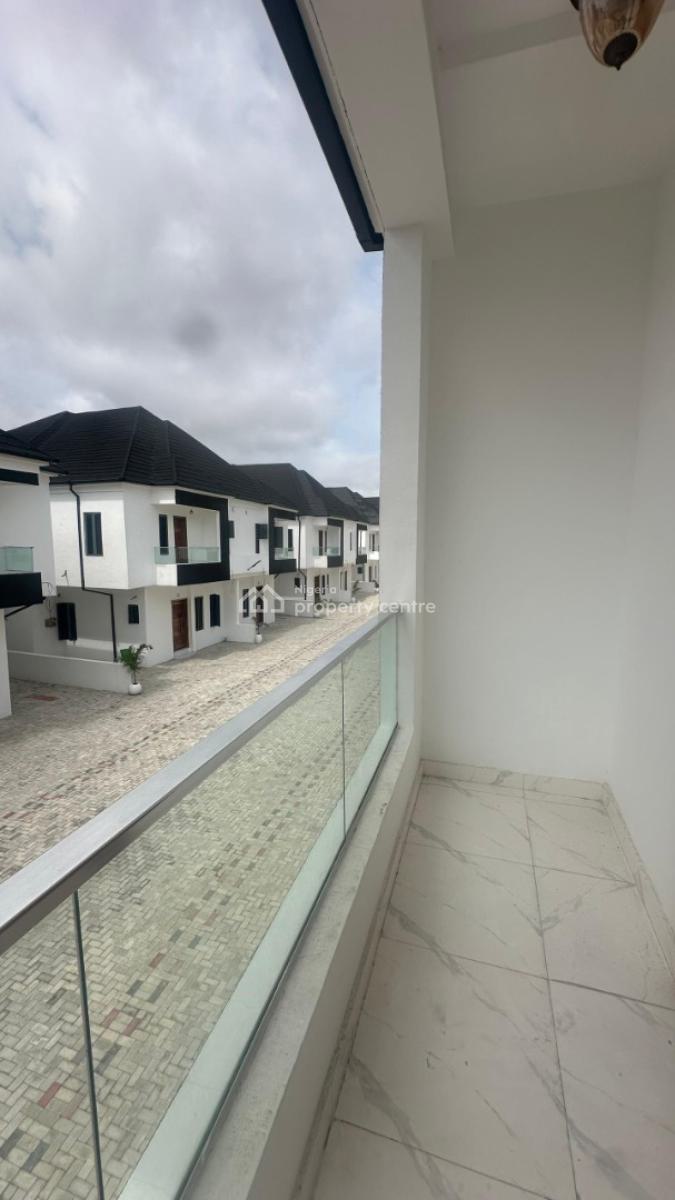 Dour Bedroom Semi Detached with Bq, Vgc, Lekki, Lagos, Semi-detached Duplex for Sale
