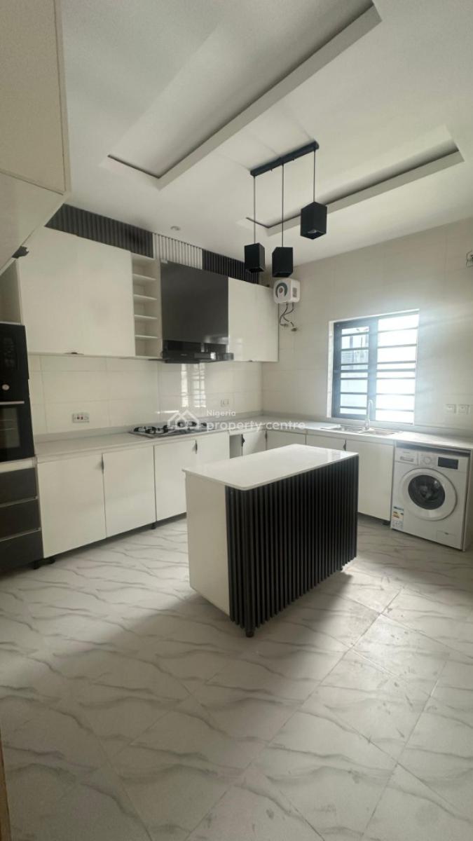 Dour Bedroom Semi Detached with Bq, Vgc, Lekki, Lagos, Semi-detached Duplex for Sale