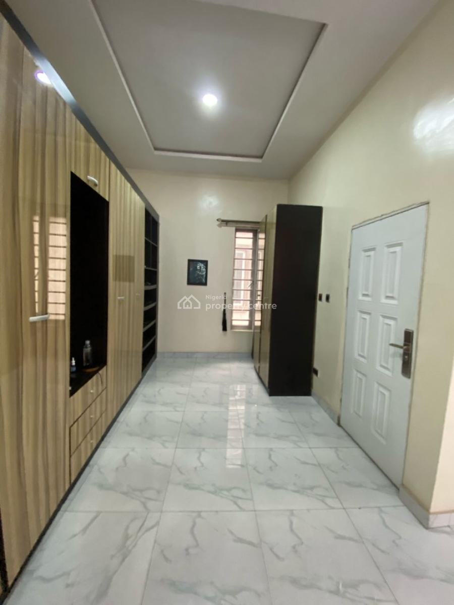Well Maintained 4 Bedroom Fully Detached House with Bq., Thomas Estate, Ajah, Lagos, Detached Duplex for Sale