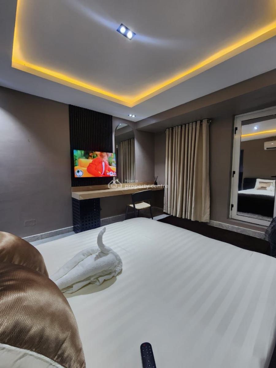 Luxury 2bedroom Apartment, Lekki Phase 1, Lekki, Lagos, Flat / Apartment Short Let