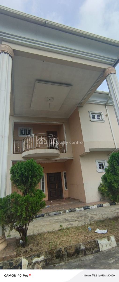 4 Bedroom Mansion Building Self Compound in Lekki, Off Oladimeji Alo Street, Lekki Phase 1, Lekki, Lagos, Semi-detached Duplex for Rent