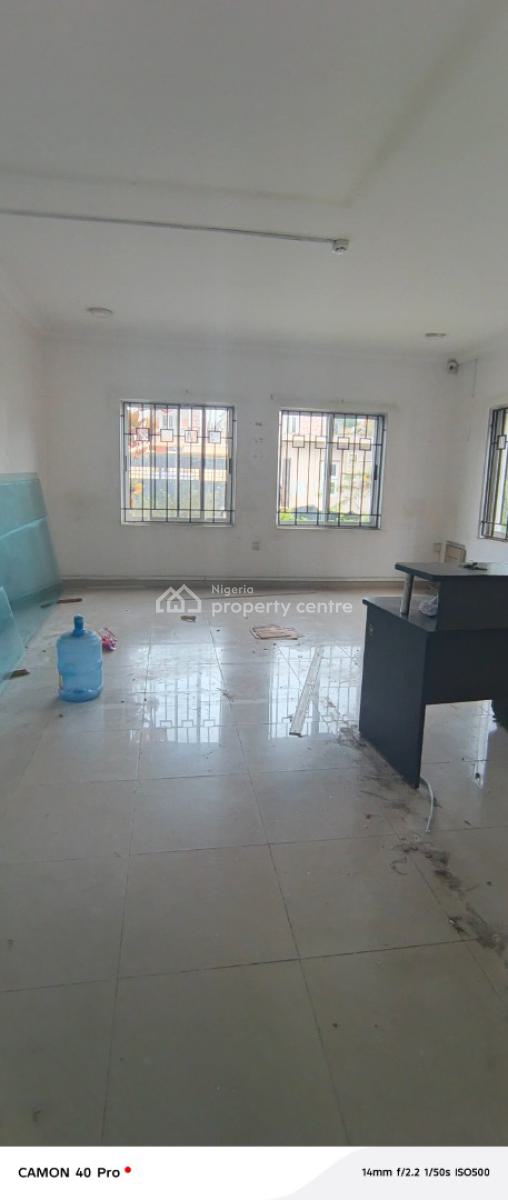 4 Bedroom Mansion Building Self Compound in Lekki, Off Oladimeji Alo Street, Lekki Phase 1, Lekki, Lagos, Semi-detached Duplex for Rent