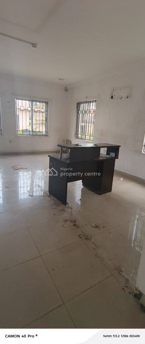 4 Bedroom Mansion Building Self Compound in Lekki, Off Oladimeji Alo Street, Lekki Phase 1, Lekki, Lagos, Semi-detached Duplex for Rent