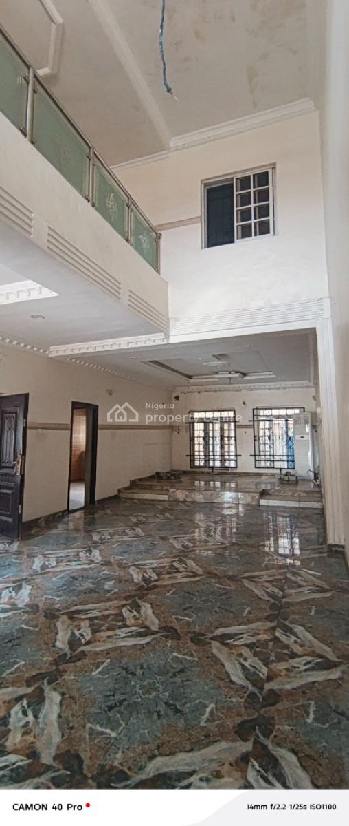 4 Bedroom Mansion Building Self Compound in Lekki, Off Oladimeji Alo Street, Lekki Phase 1, Lekki, Lagos, Semi-detached Duplex for Rent