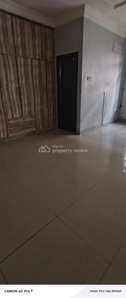 4 Bedroom Mansion Building Self Compound in Lekki, Off Oladimeji Alo Street, Lekki Phase 1, Lekki, Lagos, Semi-detached Duplex for Rent