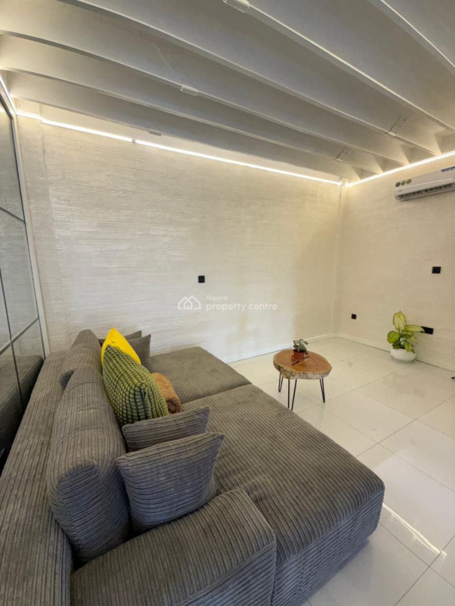 Luxury 2 Bedrooms Snow Heaven Penthouse Apartment with Mtn 5g Wifi, Lekki Phase 1, Lekki, Lagos, Flat / Apartment Short Let
