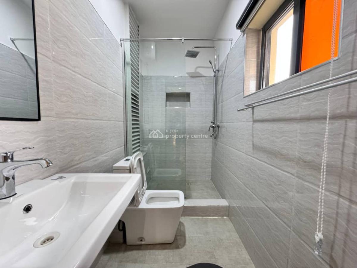 Excellent 1-bedroom Apartment, Lekki Phase 1, Lekki, Lagos, Mini Flat (room and Parlour) Short Let